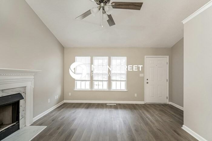 3909 Old Coach Rd - Photo 3 of 17
