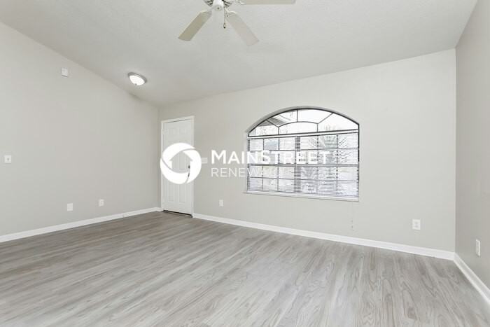 109 W Minneola St - Photo 3 of 16