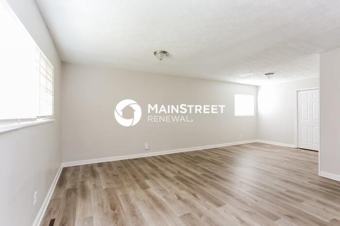 3068 Baker Hill Rd - Photo 5 of 16