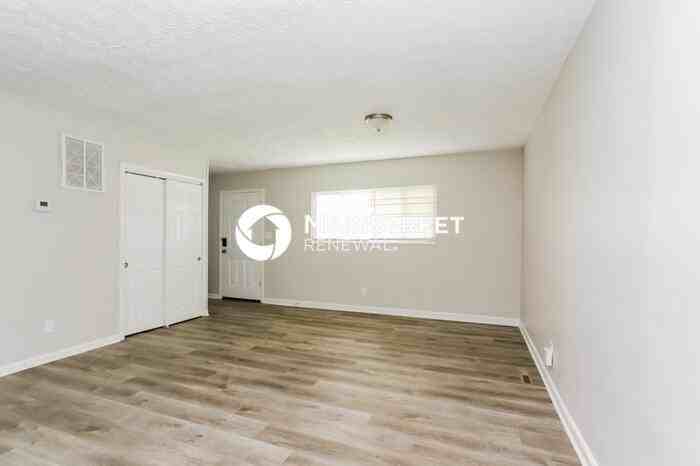 3068 Baker Hill Rd - Photo 6 of 16
