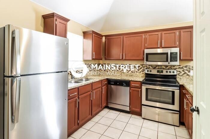 4101 Linkcrest Dr W - Photo 6 of 13