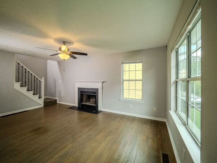 2707 Sanibel Ln Se - Photo 4 of 27