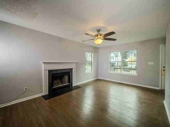 2707 Sanibel Ln Se - Photo 6 of 27