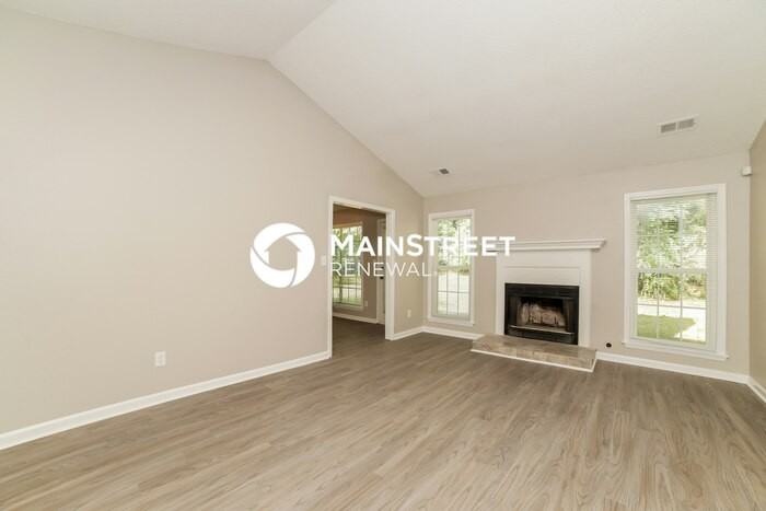 4715 Janice Dr - Photo 3 of 16