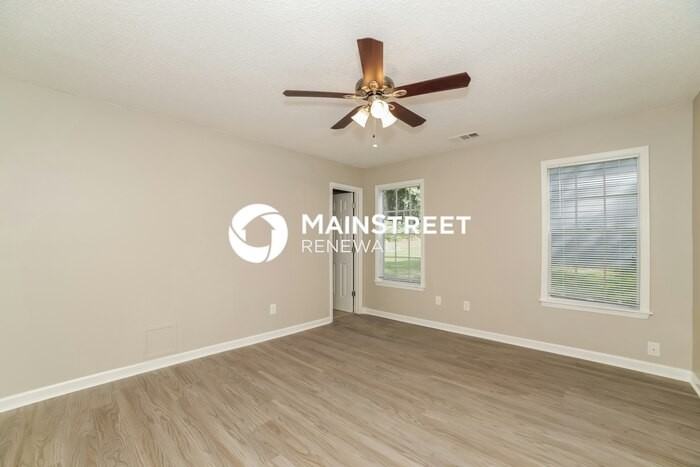 4715 Janice Dr - Photo 6 of 16