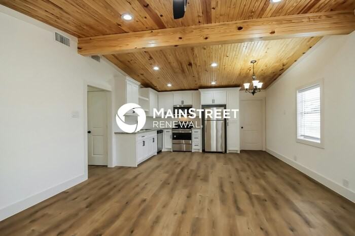 16606 W Crosby St - Photo 4 of 16