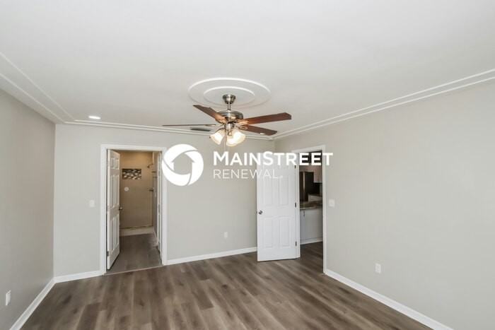 1572 Jasper Ave Nw - Photo 2 of 16