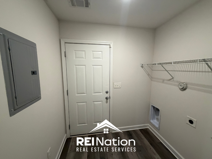 4417 Easthaven Cir - Photo 6 of 23