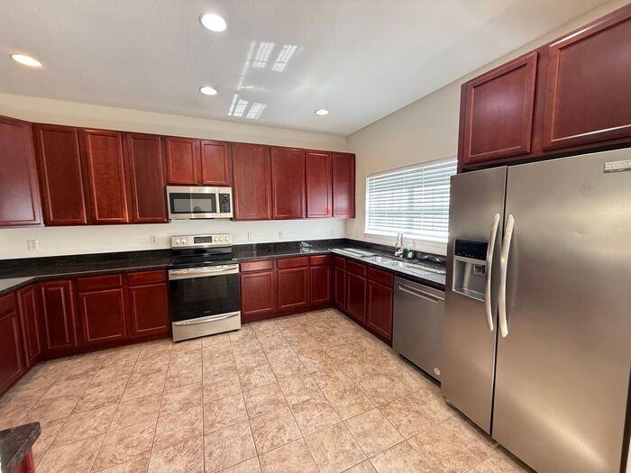 13237 Fountainbleau Dr - Photo 4 of 22