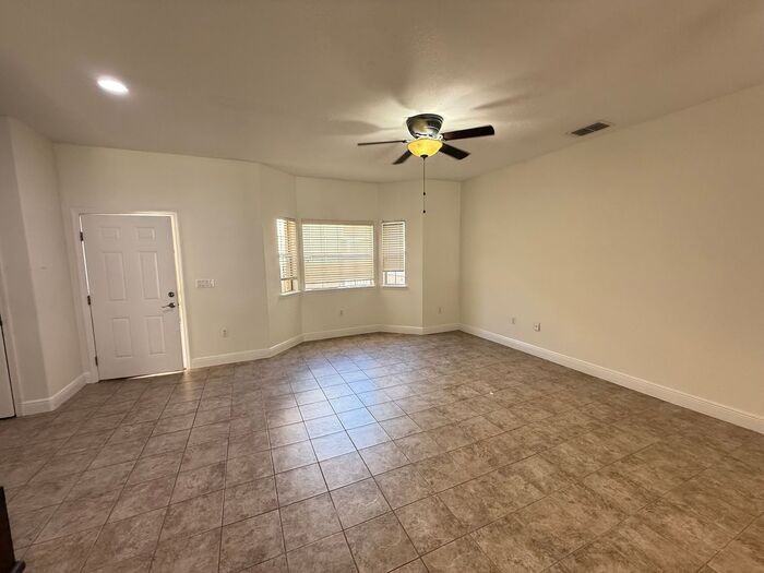 13237 Fountainbleau Dr - Photo 6 of 22
