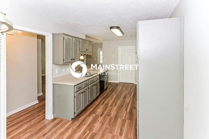 7812 Sarah Ann Dr S - Photo 6 of 16