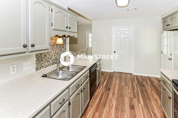 7812 Sarah Ann Dr S - Photo 7 of 16