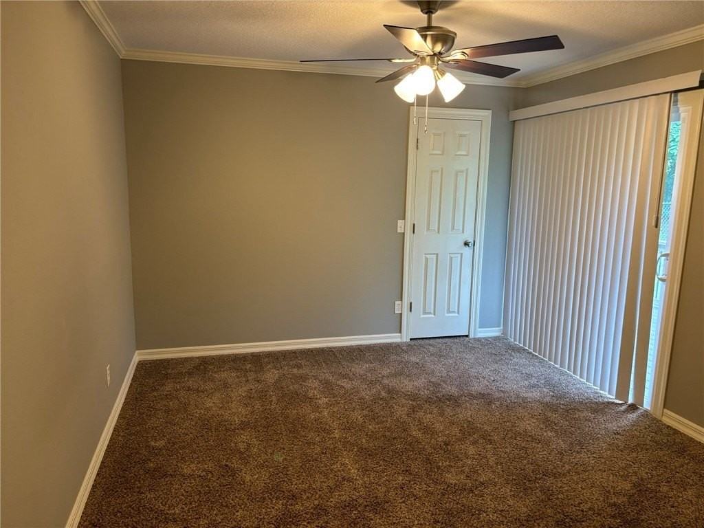 5 Sheneman Dr - Photo 4 of 10