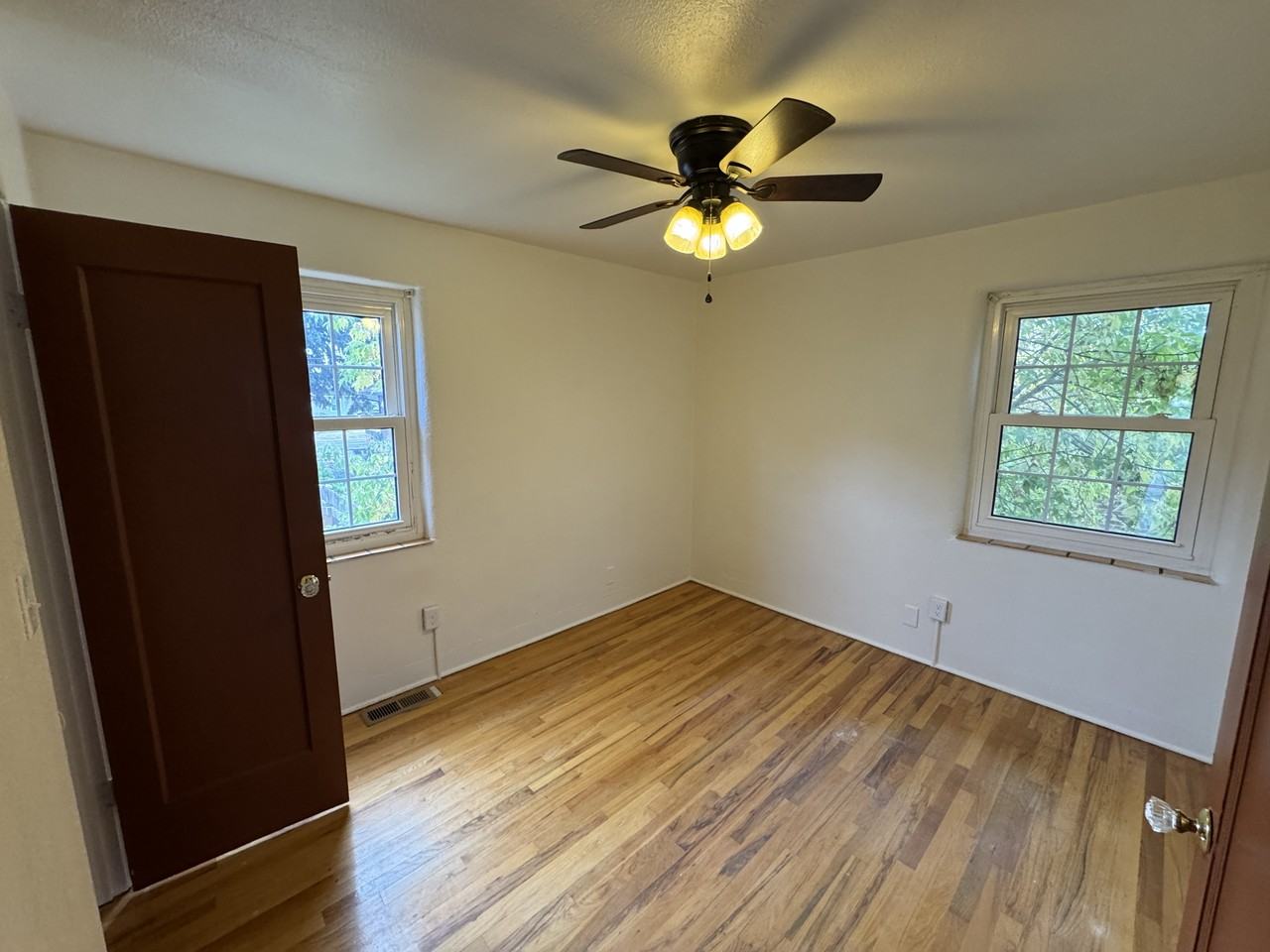 119 E 6th Ave #119 - Photo 7 of 11
