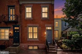 2320 Lombard St - Photo 1 of 1