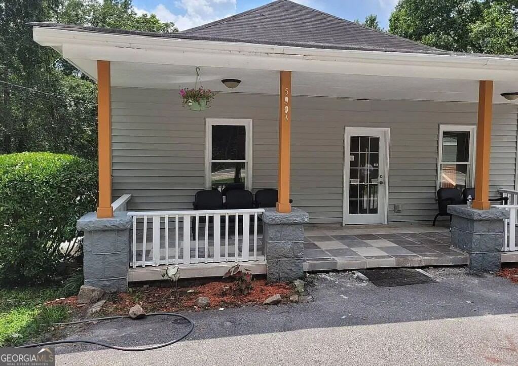 5901 Redan Rd - Photo 2 of 4