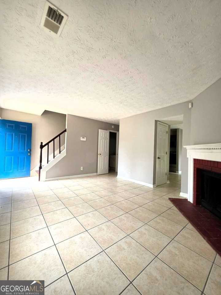 1854 Sturgeon Rd - Photo 3 of 12