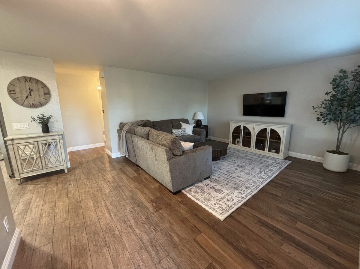 2507 Moss Cir #1 - Photo 5 of 20