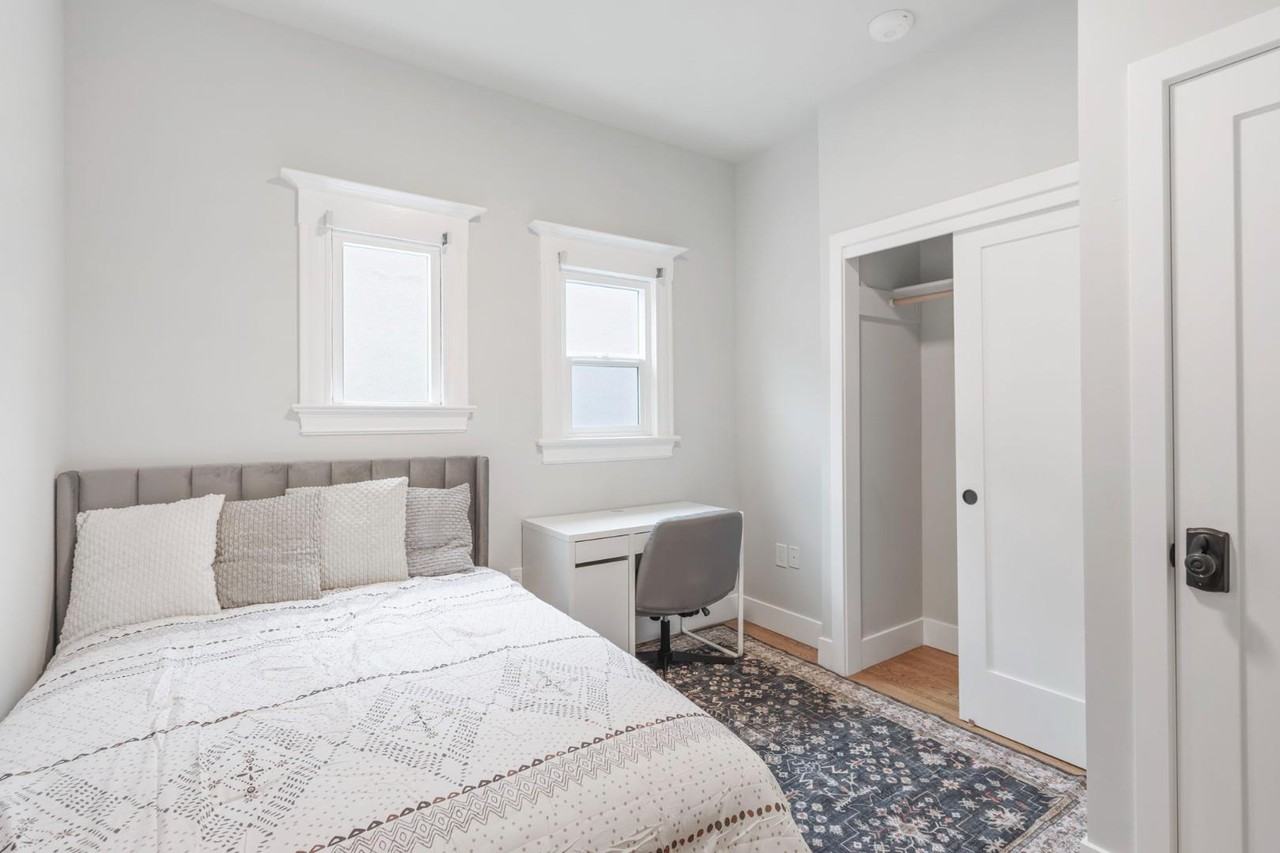 1022 G Street - The Mansion - Photo 4 of 9