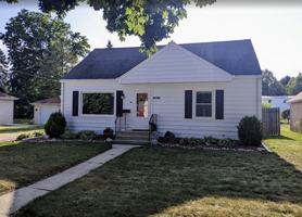 featured image of 2113 N Division St