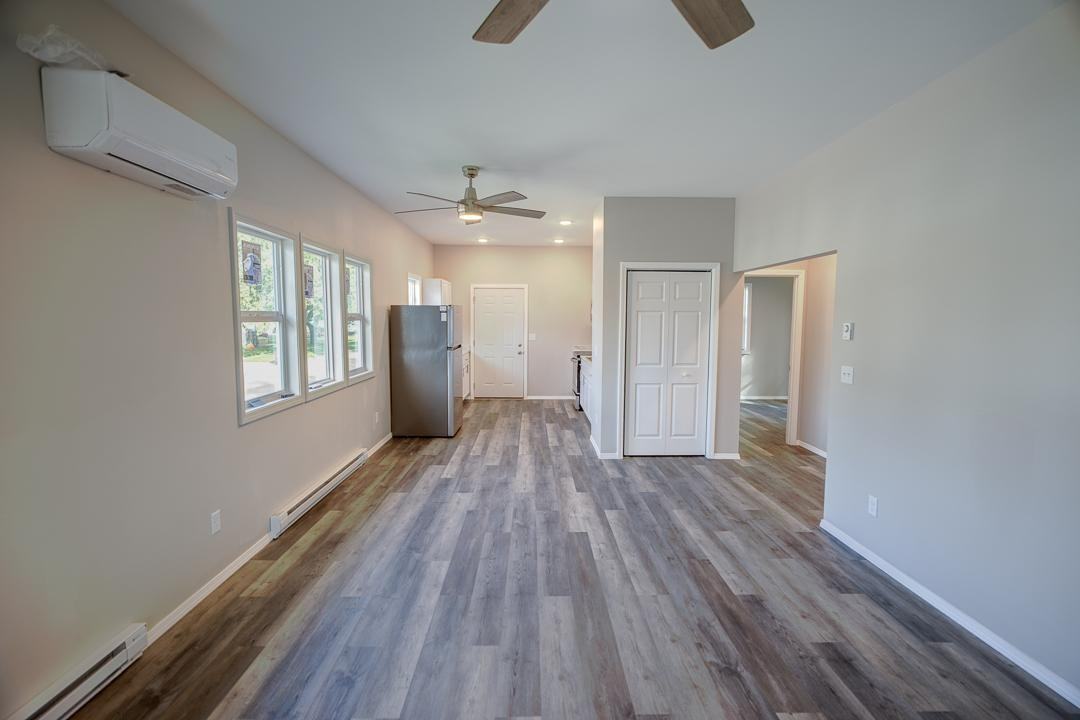 230 N Covell - Duplex - Photo 2 of 7