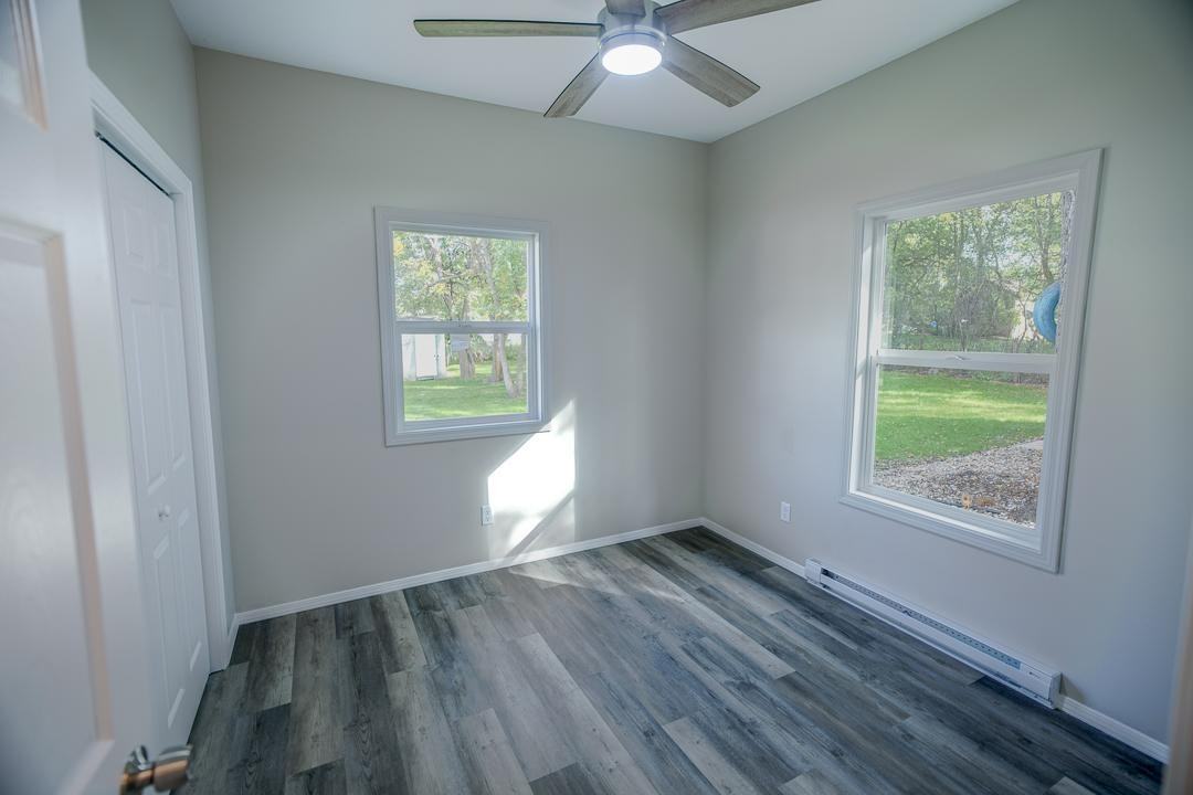 230 N Covell - Duplex - Photo 5 of 7