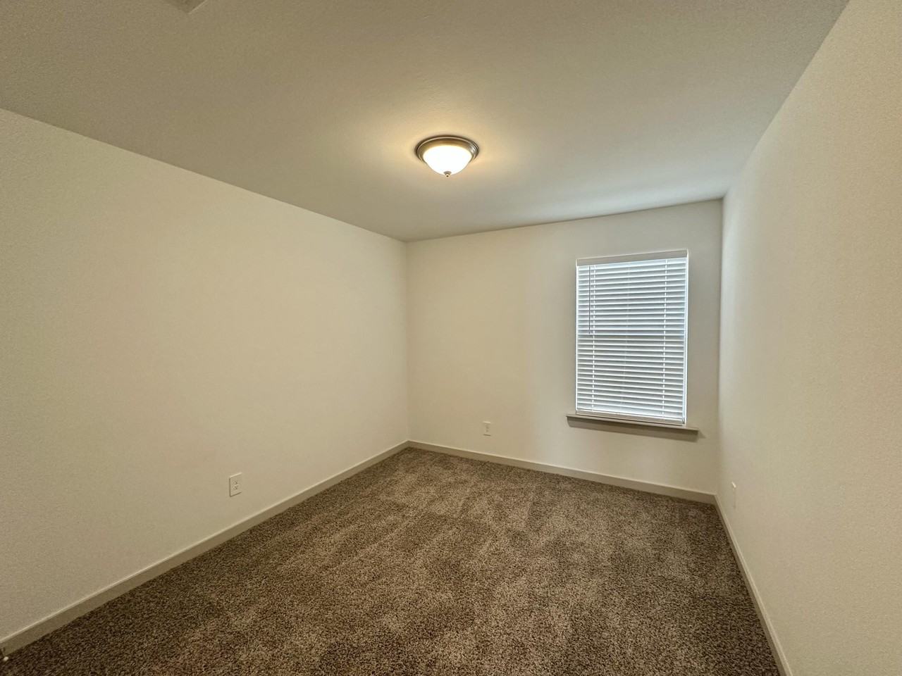 2328 149th St - Photo 7 of 18
