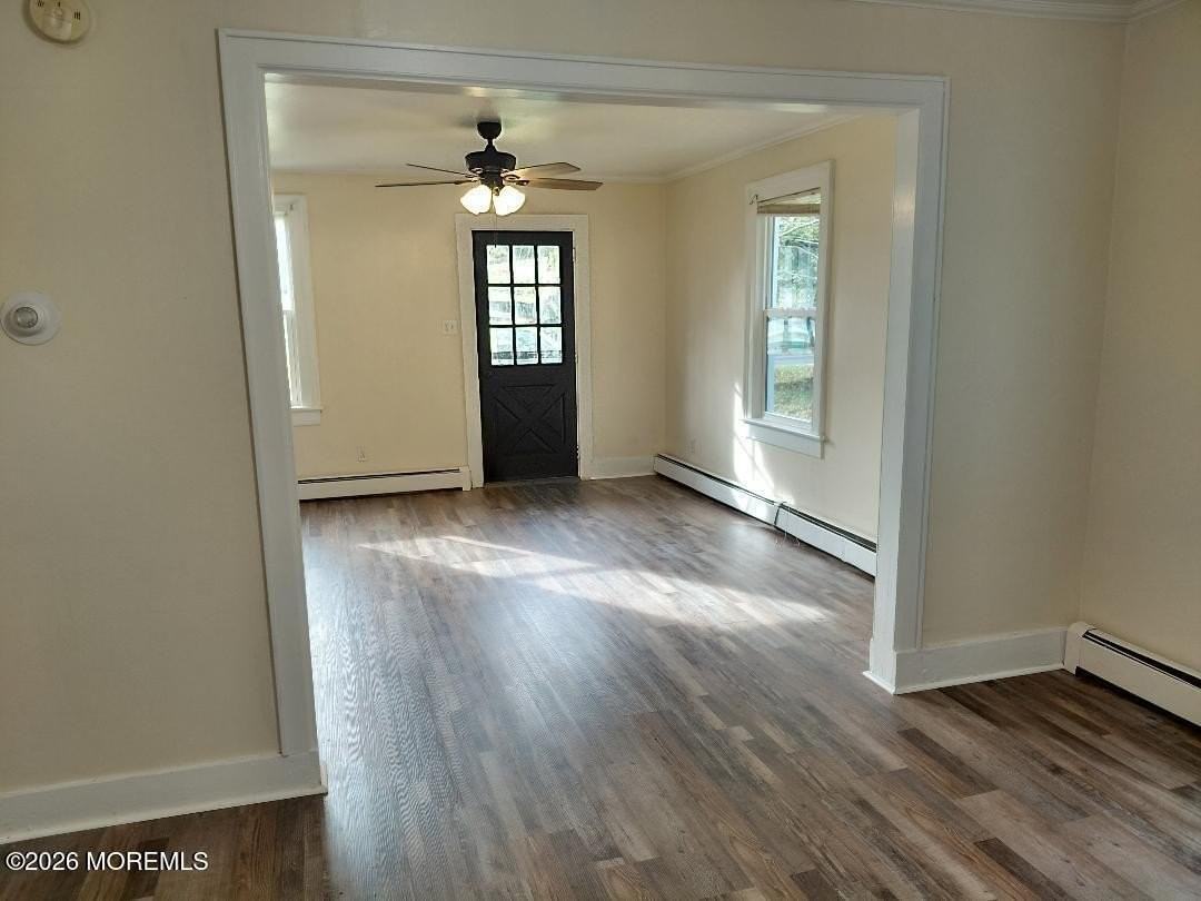 675 Clifton Ave - Photo 4 of 14