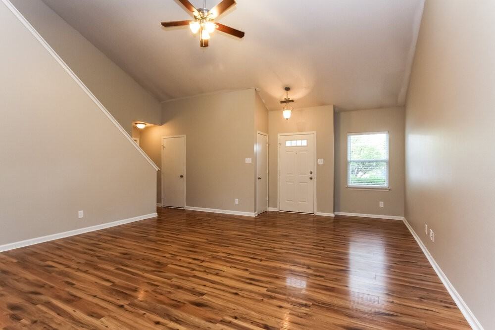1839 Wandflower Cir - Photo 2 of 15