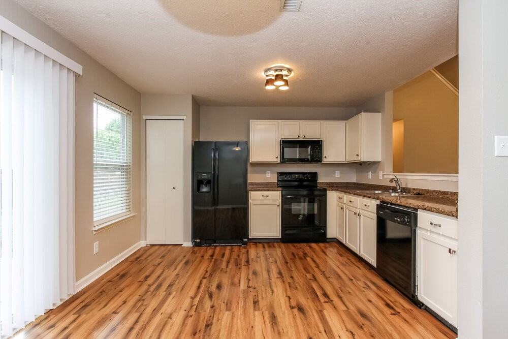 1839 Wandflower Cir - Photo 6 of 15