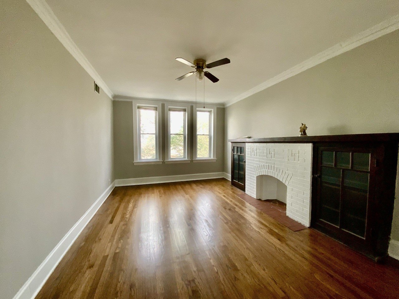 5511 W Diversey Ave #3 - Photo 4 of 21