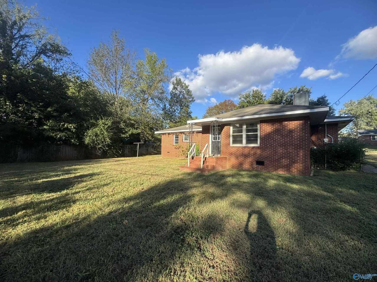2111 Lufkin Dr Nw - Photo 4 of 20