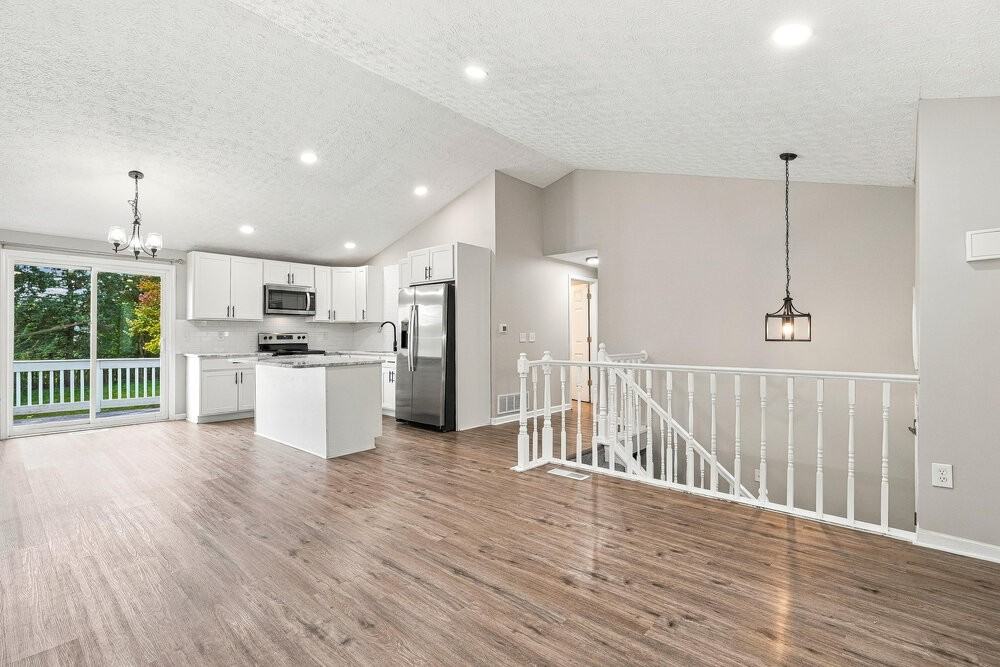 5305 Davidson Rd - Photo 4 of 17