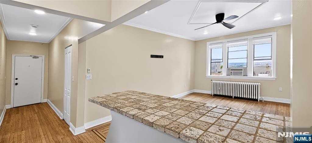 1100 83rd St #C6 - Photo 4 of 18