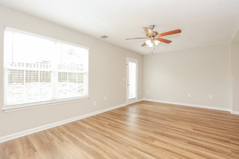 114 David Bolin Dr - Photo 5 of 17