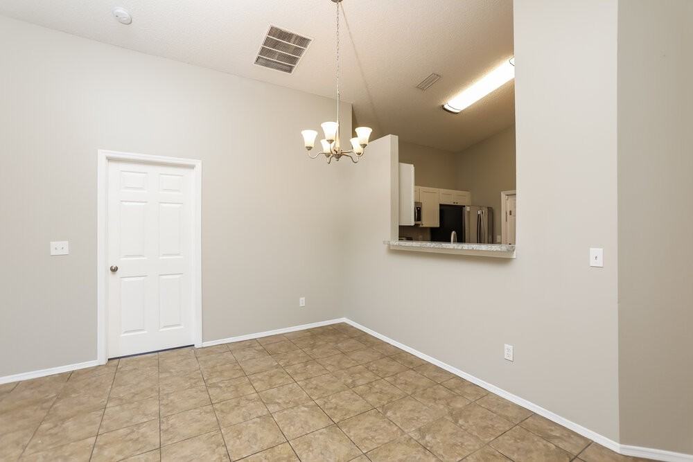 1532 Woodwind Dr - Photo 4 of 16