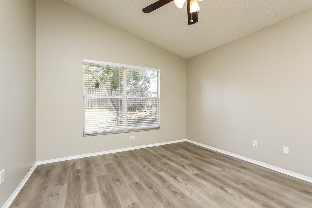 1532 Woodwind Dr - Photo 7 of 16
