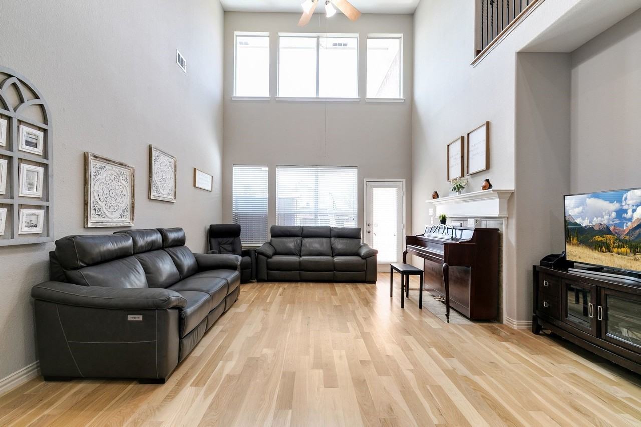 12415 Grayhawk Blvd - Photo 4 of 40