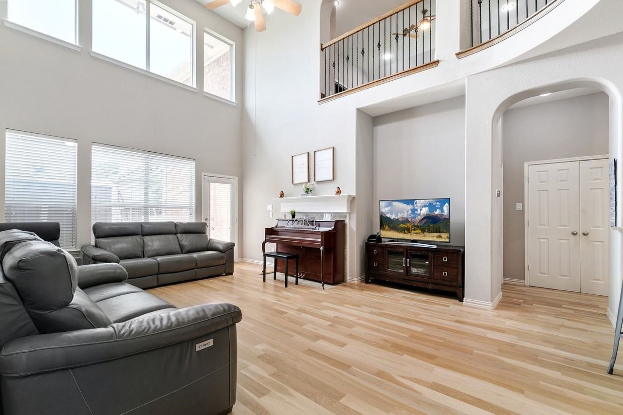 12415 Grayhawk Blvd - Photo 7 of 40
