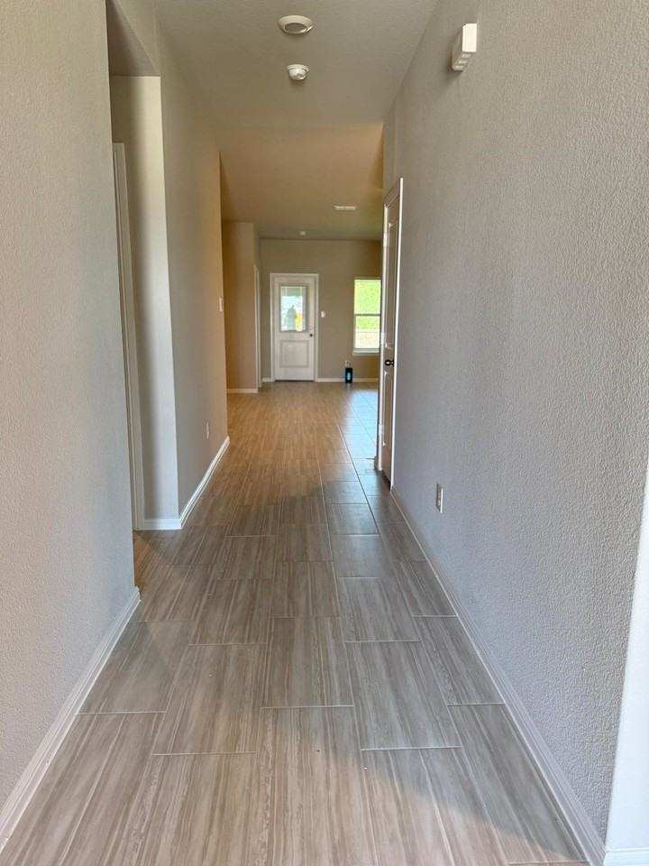 1628 Alberque Dr - Photo 3 of 22