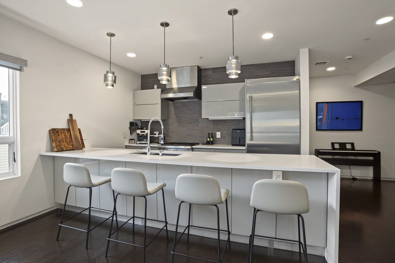 687 East 2nd Street #6 - Photo 5 of 26