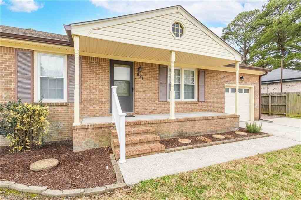 821 Gene Cres - Photo 4 of 40