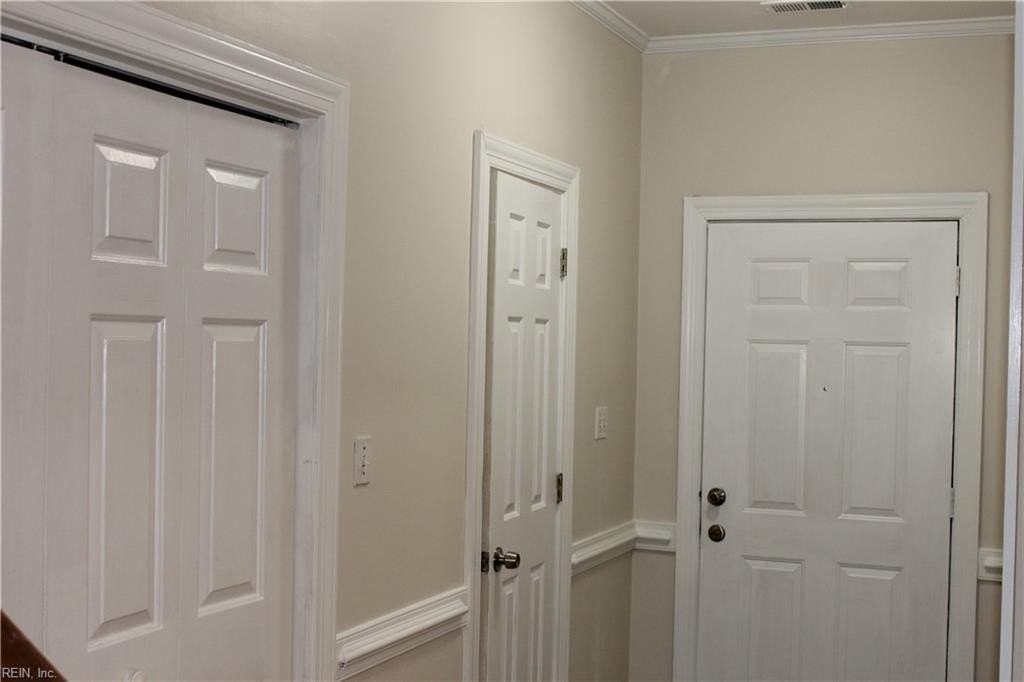 4435 Rivermill Ct - Photo 4 of 22