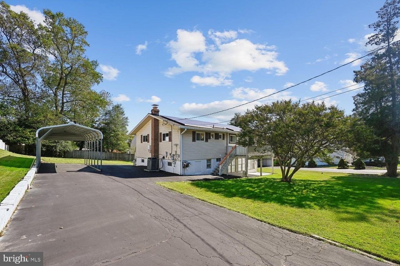 1185 Bayview Vis - Photo 5 of 32