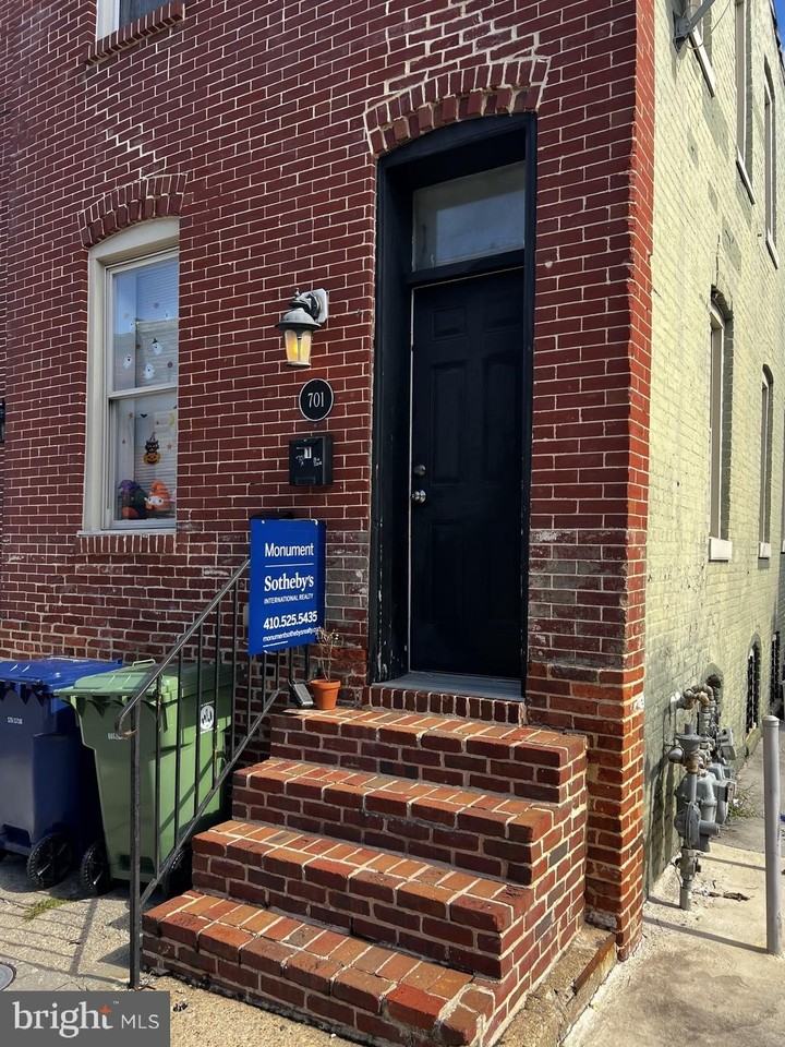 701 N Madeira St - Photo 3 of 8