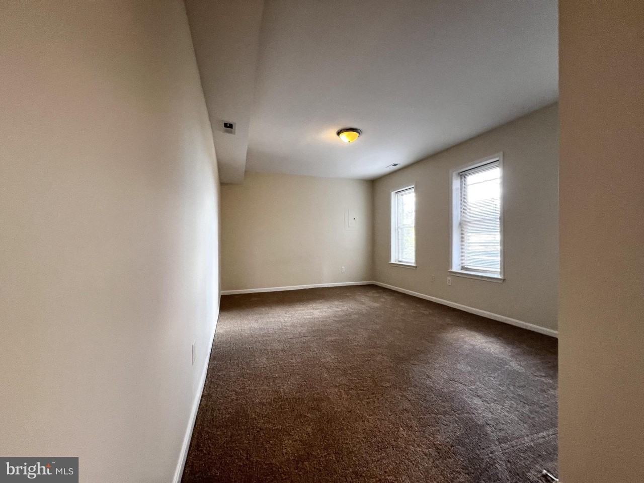701 N Madeira St - Photo 7 of 8
