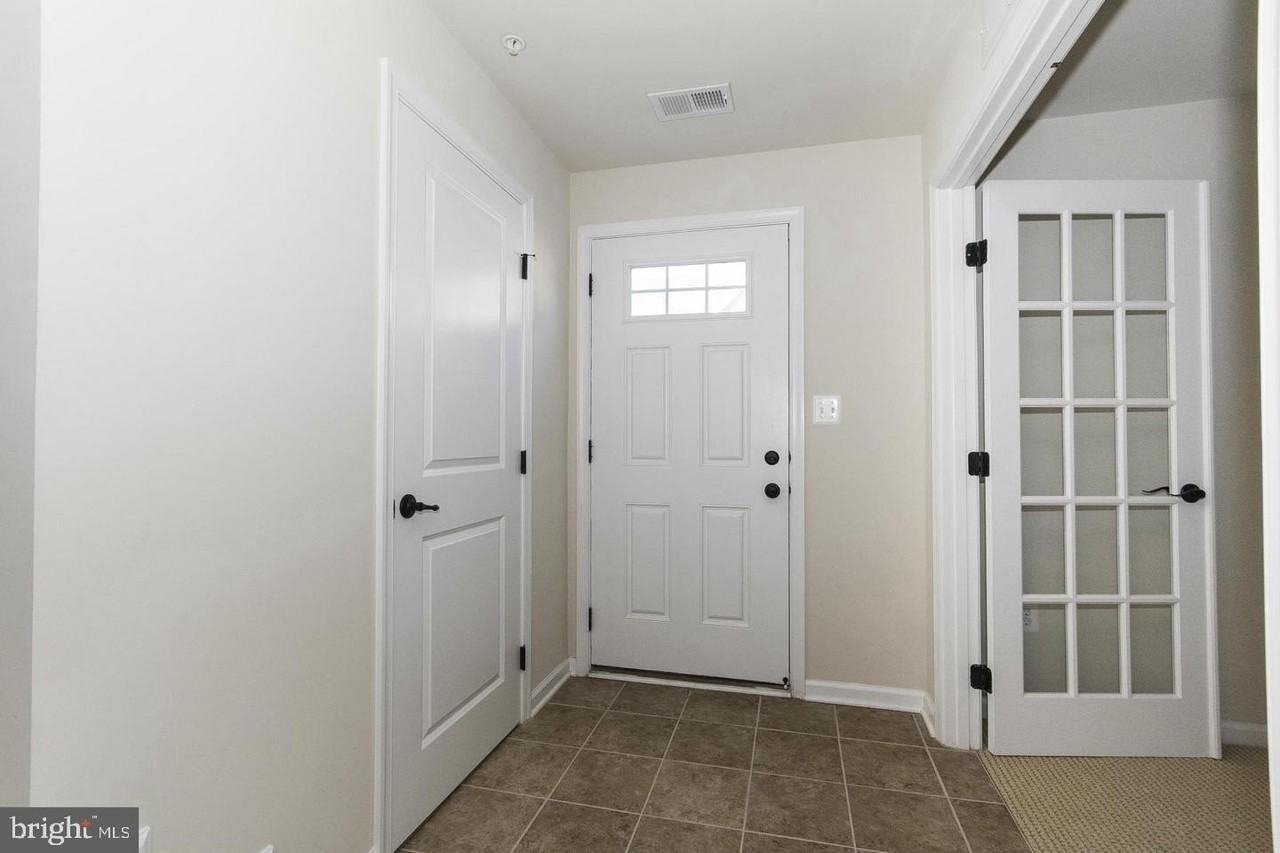 9437 Paragon Ct - Photo 2 of 20