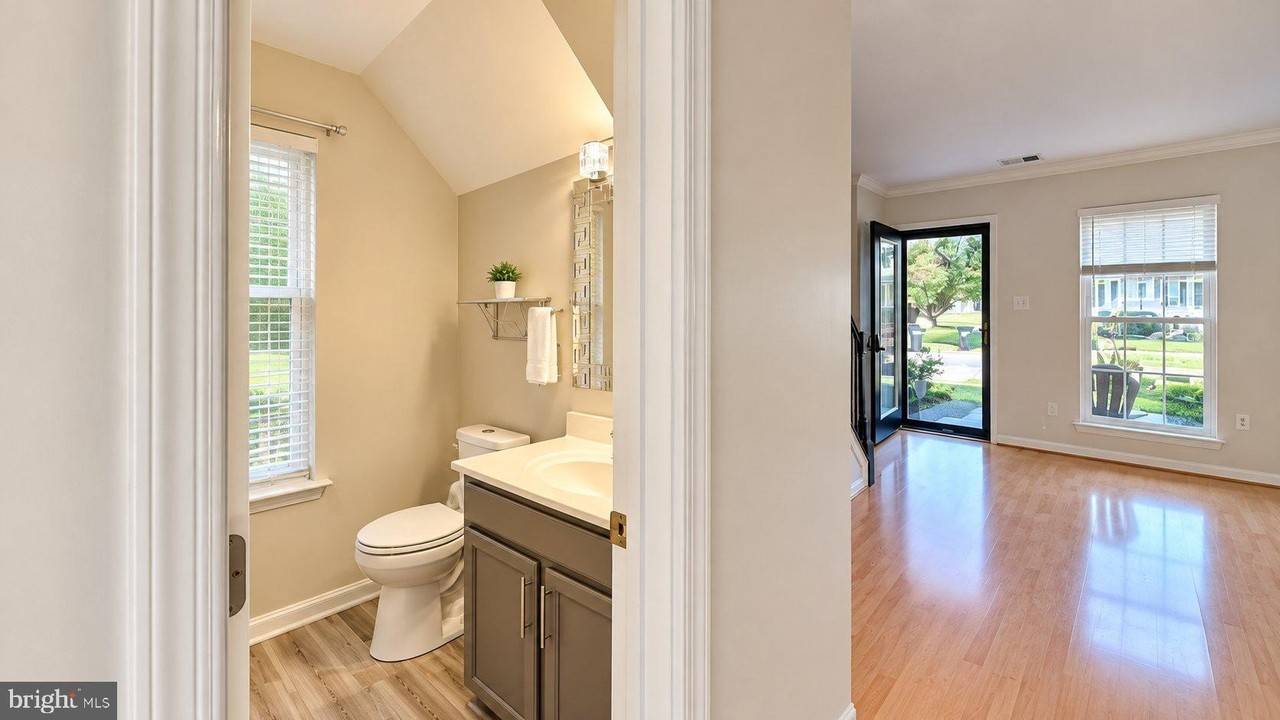 12576 Mirkwood Ln - Photo 4 of 18