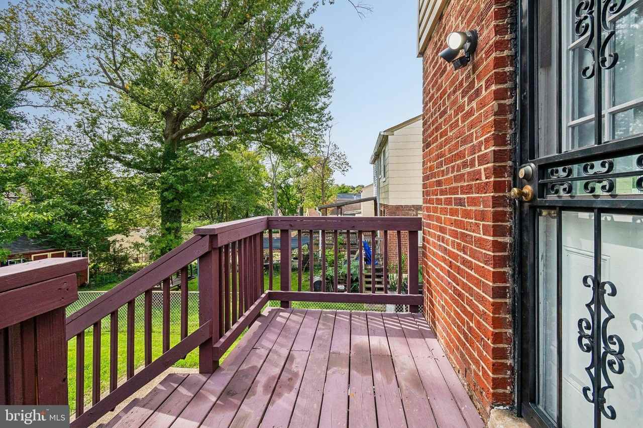 7115 Glenridge Dr - Photo 3 of 18