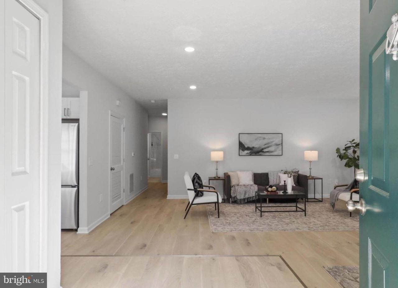 7298 Mahogany Dr #6 - Photo 4 of 10